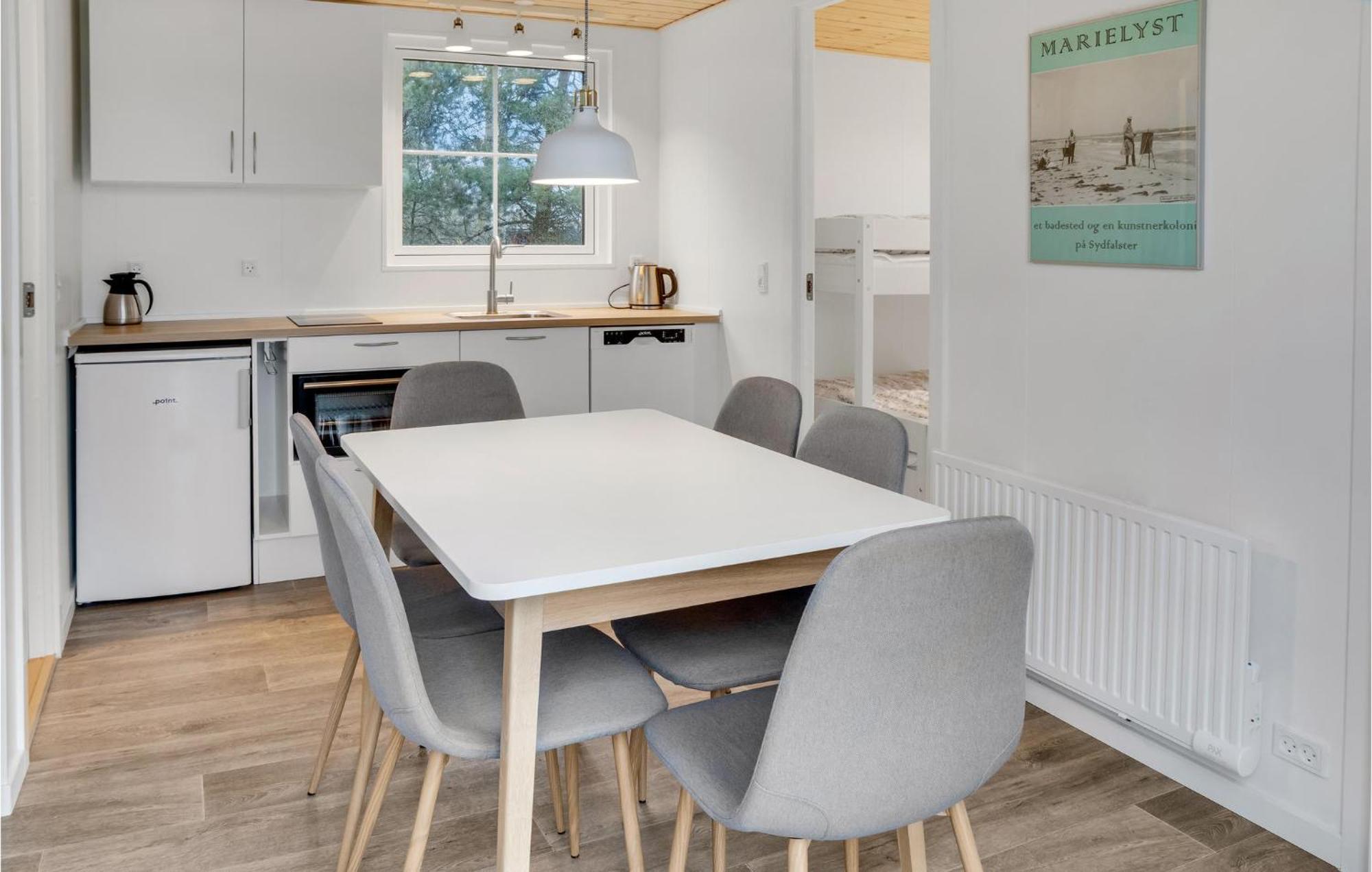 Amazing Apartment In Vaeggerlose With Kitchenette Bøtø By Esterno foto